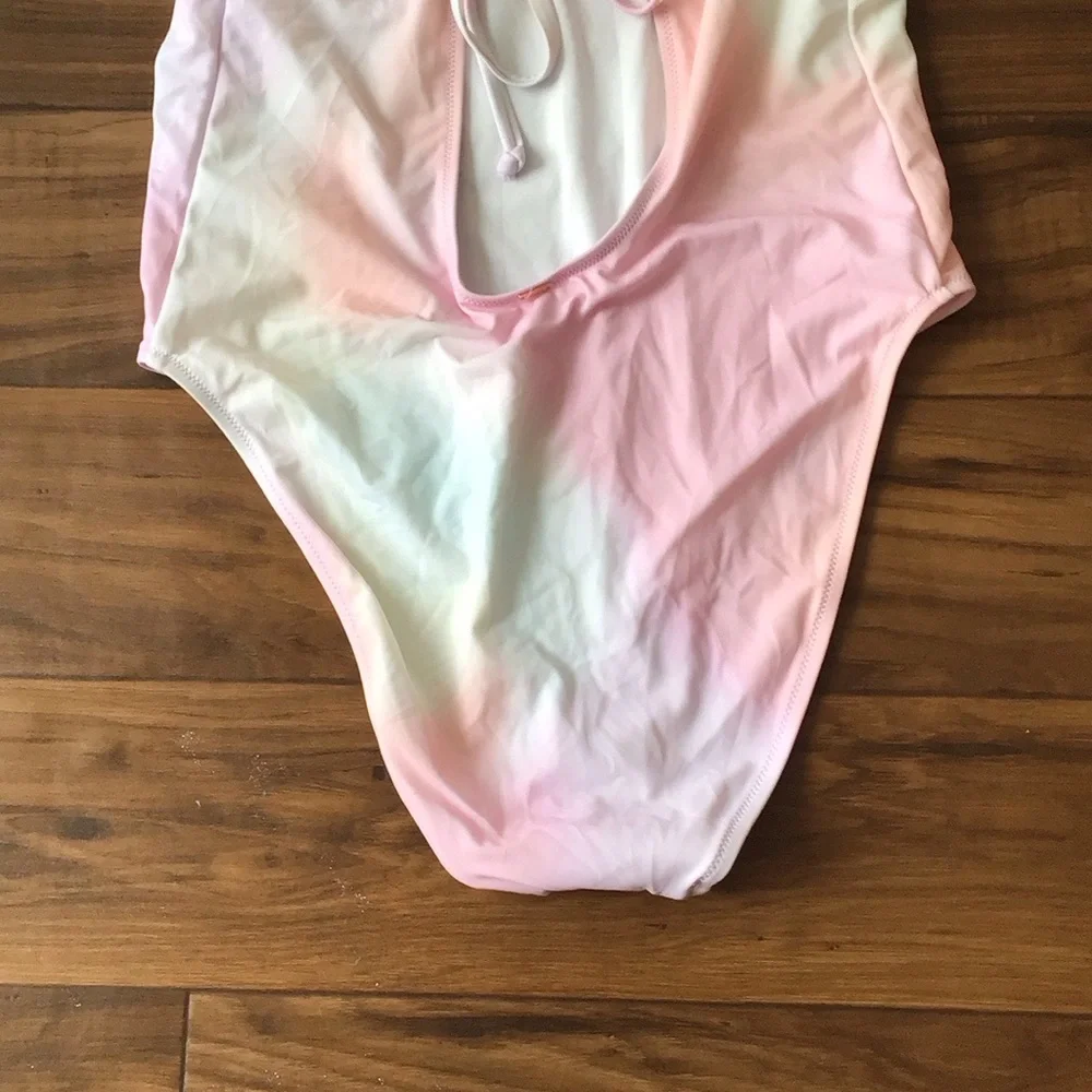 2 for $25 Victoria’s Secret pastel swimsuit NWT